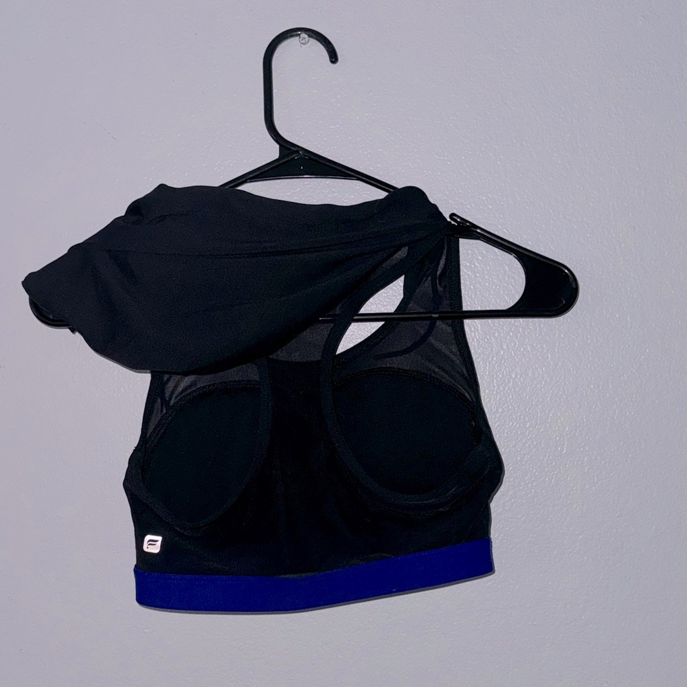 Black and purple outdoor sports bra. Fabletics. XS - Picture 2 of 5